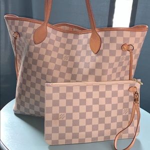 Authentic Louis Vuitton Damier Wristlet